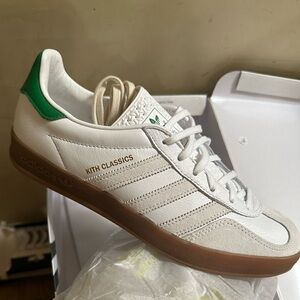 BRAND NEW Kith X Adidas Indoors Gazelle sneakers